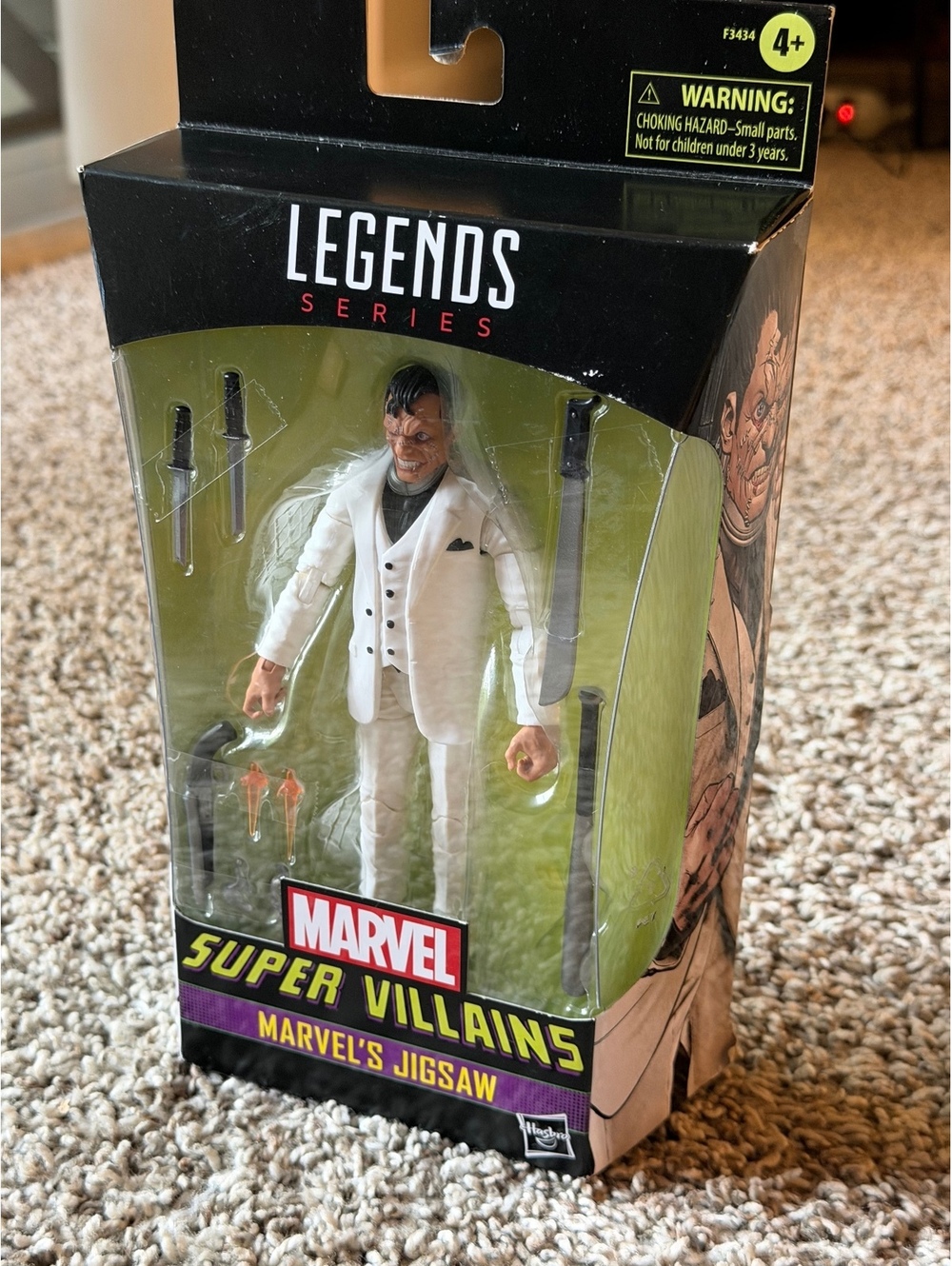 Marvel Legends Jigsaw Action Figure - Picture 3 of 3